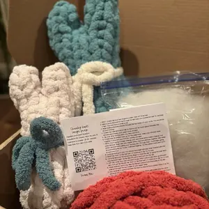 Chunky Knit DIY Peep Kit with Make Your Own Peep, Choose your color for Knitting Craft, Includes Chunky Knit, Easter Theme