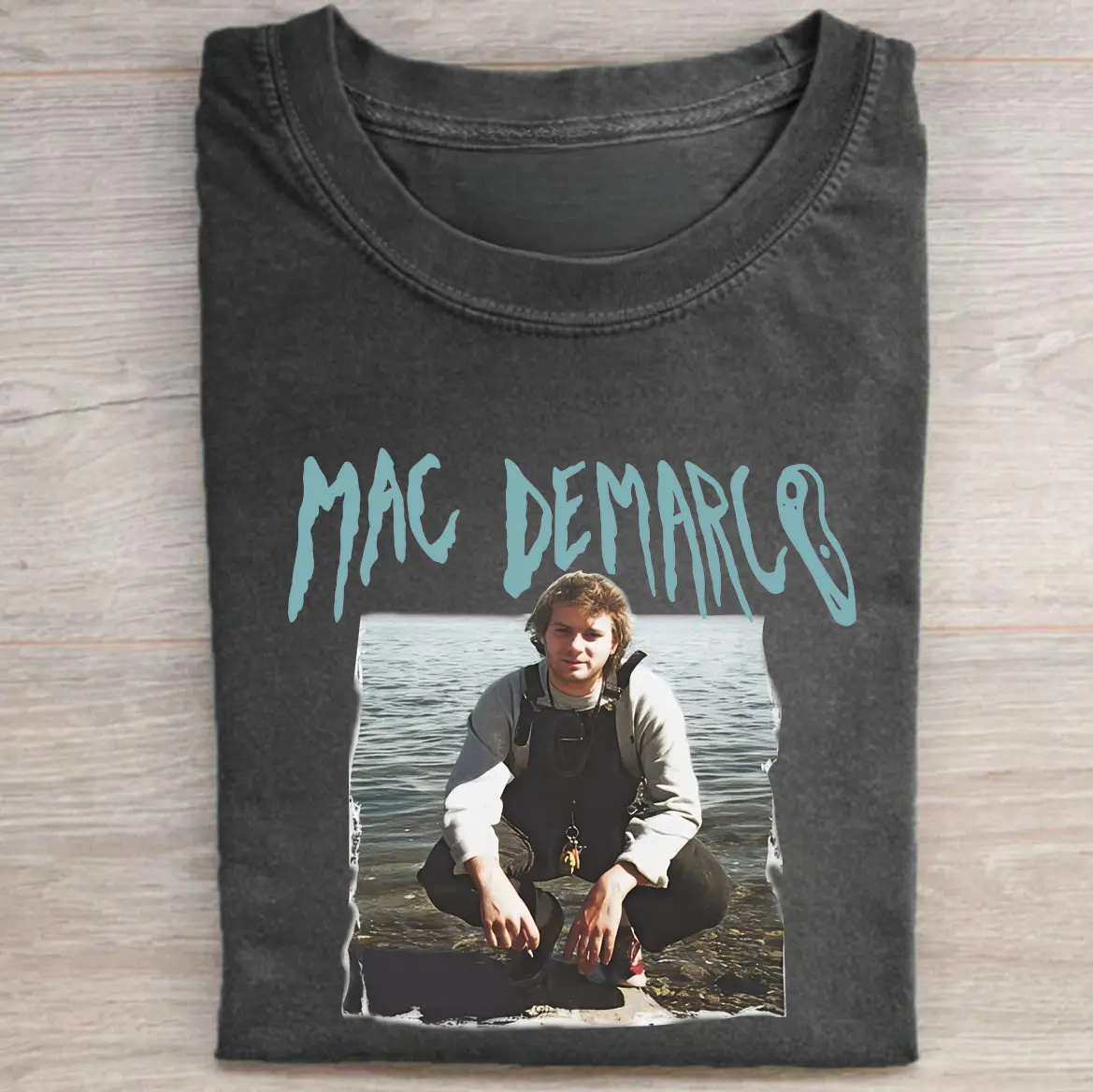 Vintage Mac Demarco Graphic Tee - Music Shirt - 90s Aesthetic Indie Tee – Mac DeMarco Fans - Mac DeMarco Merch - Fashion T-shirt - Unisex Cotton Streetwear Menswear Womenwear