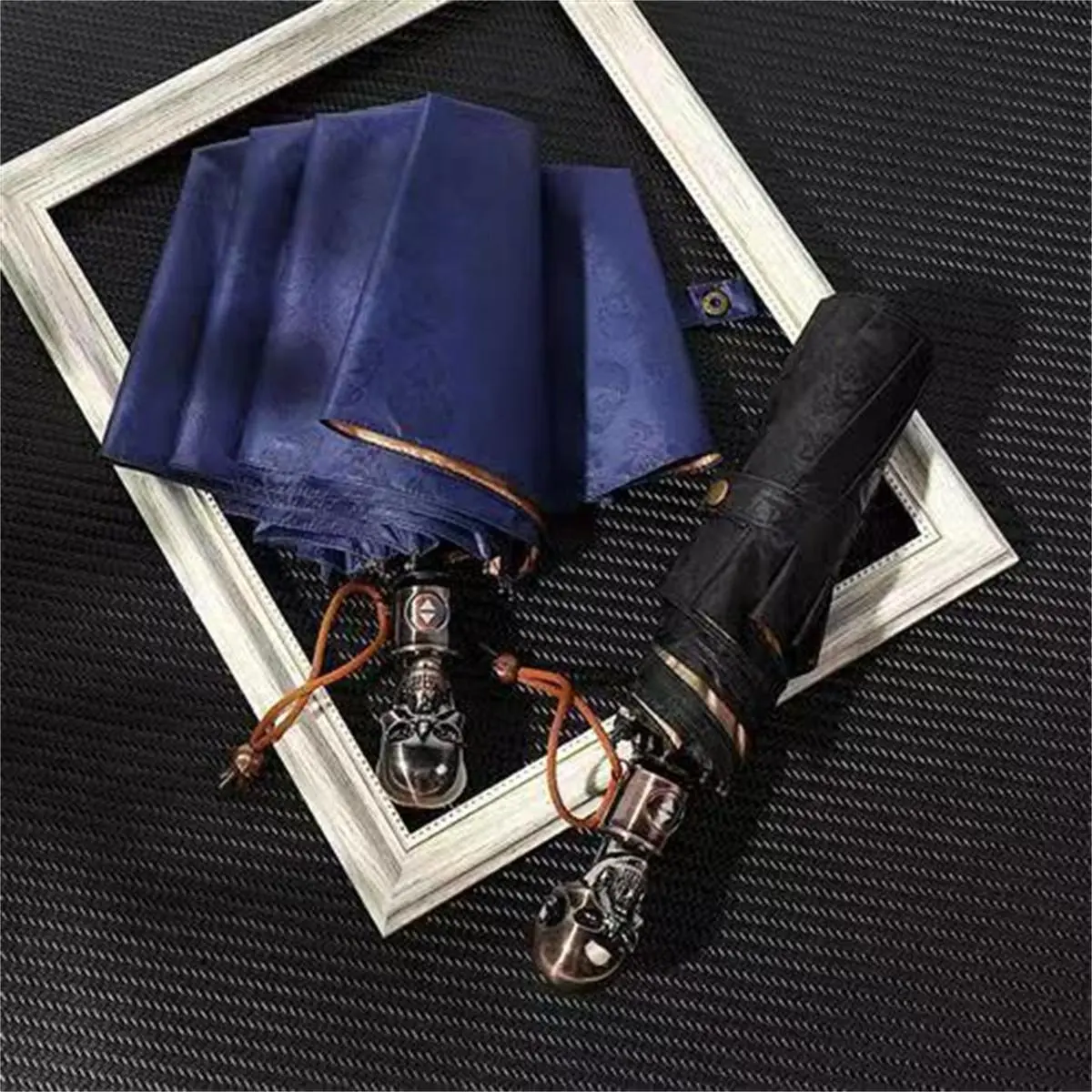 Skull Handle Umbrella, 1 Count Creative Umbrella, Waterproof Sun & Rain Umbrella, Portable Folding Umbrella for Men & Women, Home Supplies, Foldable Rainproof Umbrella, Umbrellas for Rain