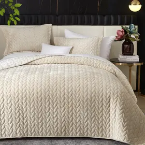 Luxury  Quilt Set  Size Bedding Sets Lightweight Ultra Soft  Comforter Set Leaves Chevron Stitch  Bedspread Coverlet 3 count Full Bed Cover Sets for  Seasons Beige
