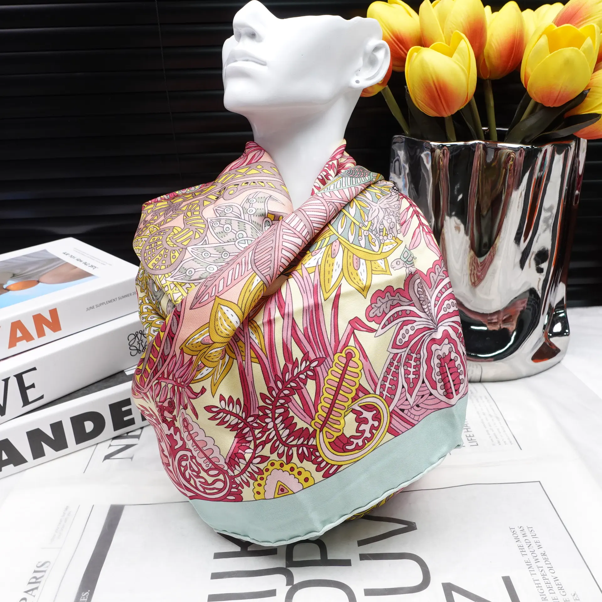 Pre-owned Hermes Multi color Silk Scarf T10183856