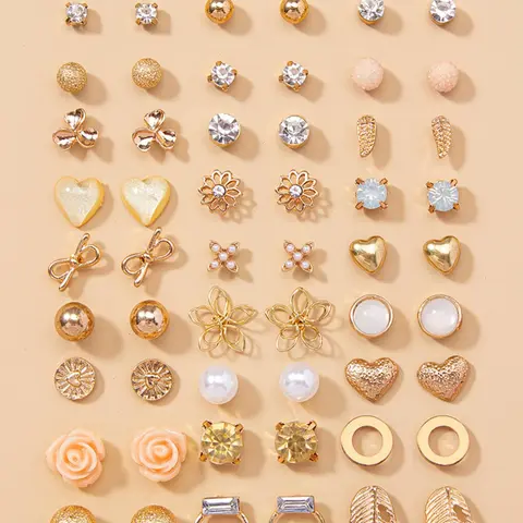Women's 30 Pairs Faux Pearls Rhinestones Heart Flowers Decor Earrings Set Earring Stacks