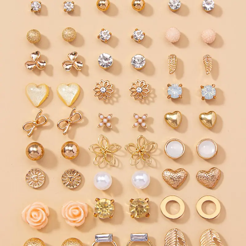 Women's 30 Pairs Faux Pearls Rhinestones Heart Flowers Decor Earrings Set Earring Stacks