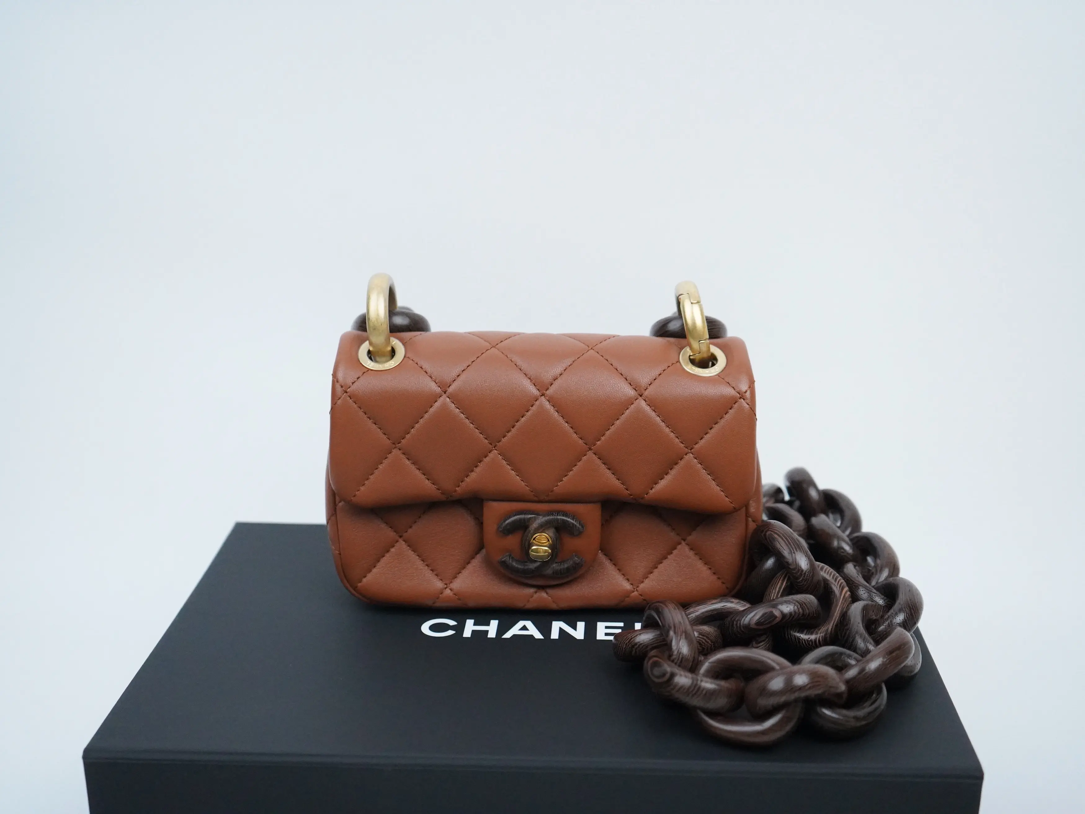 Pre-owned CHANEL lambskin Crossbody Bags 2023 Metiers d'Art Paris Dakar Wenge Quilted Mini Wood Retangular Flap Brown