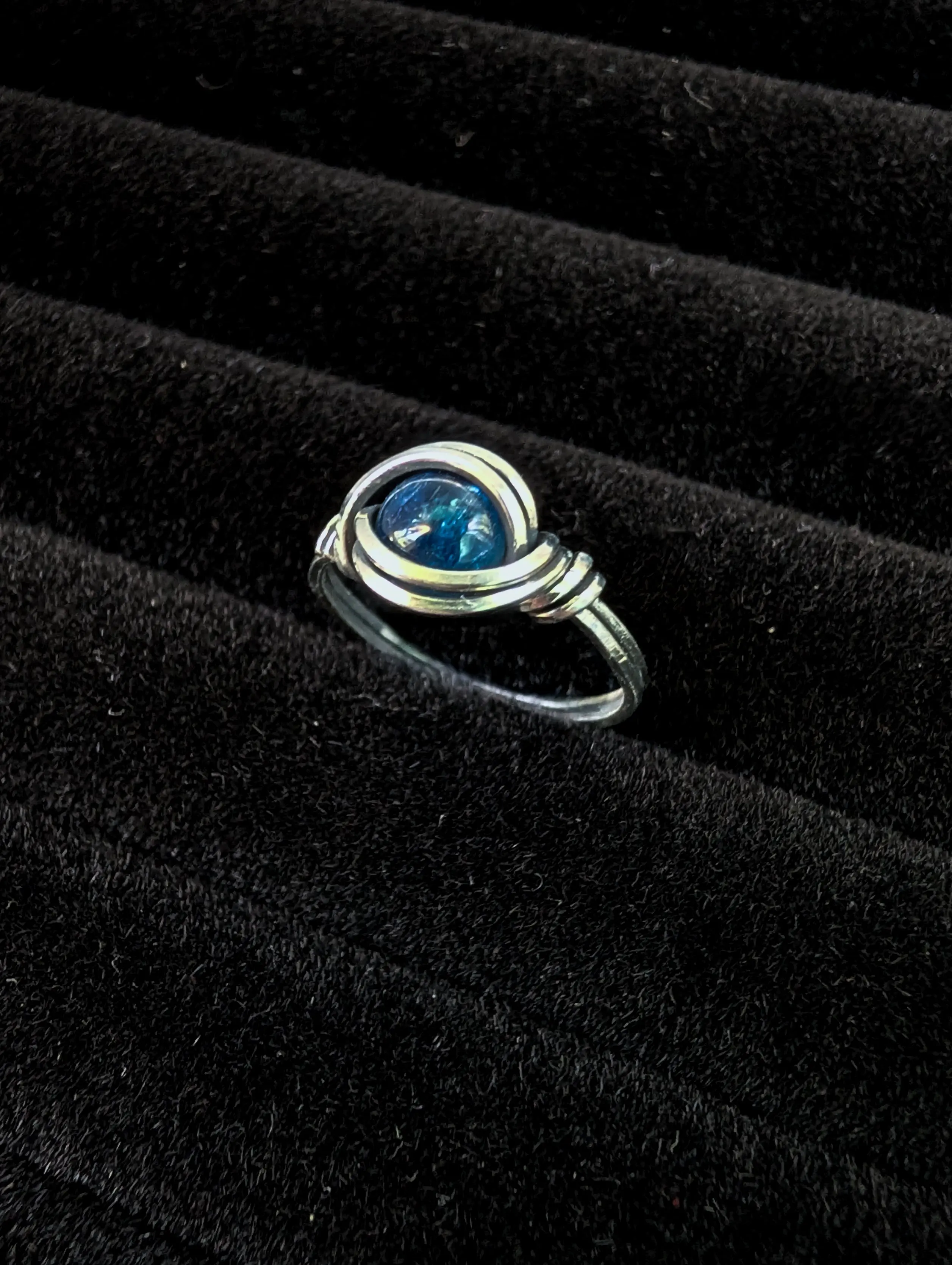 Blue Kyanite Silver Ring Size 6.5