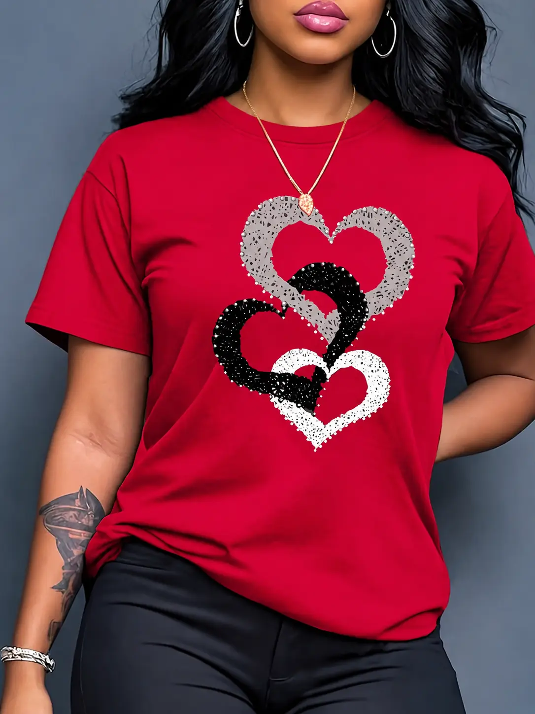 Women's Heart Print Graphic T-Shirt, Casual Round Neck Loose Fit Short Sleeve Streetwear Top for Summer Fashion Basics