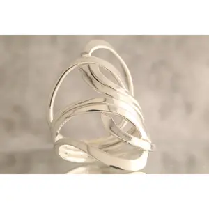 Flowing Vine - Over 7.5 Grams Of 925 Sterling Silver Ring
