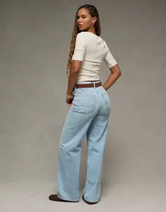 AE Strigid Curvy Super High-Waisted Baggy Straight Jean