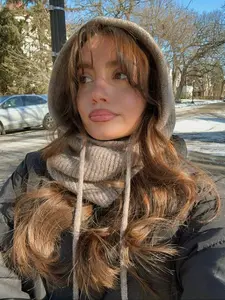 1 piece of minimalist old money style knitted hooded scarf, warm neck scarf, multi-purpose decorative hat with a high-end feel for daily outings, Hooded Shawl
