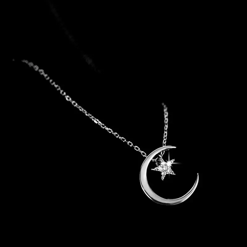 Cresent Pendant Necklace