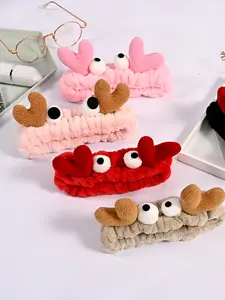 1 cute and quirky style plush crab headband with big eyes and headband, made of soft plush material, with a face tie and daily decorative function. Suitable for young women and girls to use in facial washing, skincare, or selfie scenes, easily fixing bang