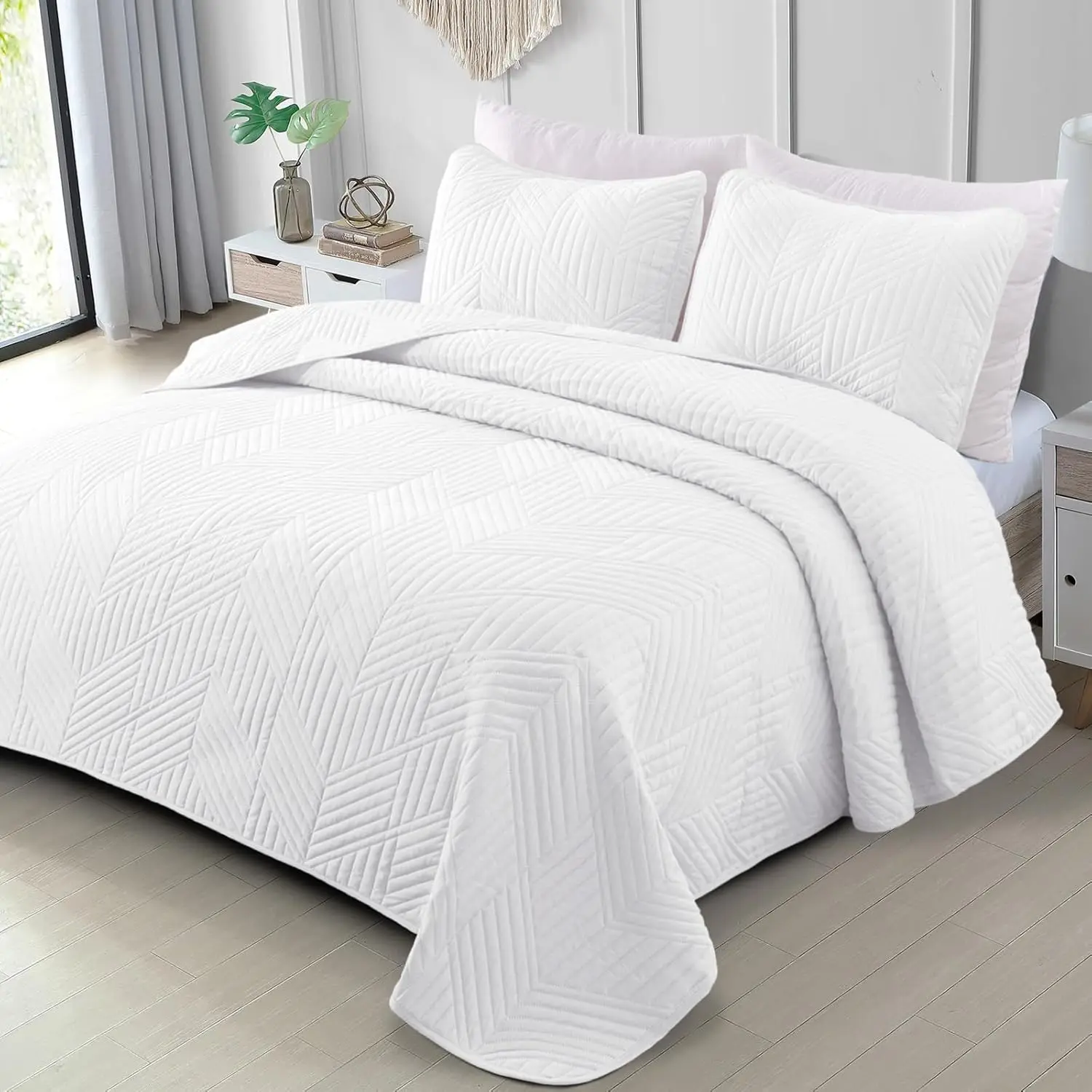 Ultrasonic Twin Bedding Set, Lightweight White Bedspreads Soft Geometric Coverlet Set for All (1 and 1 Pillow Sham)