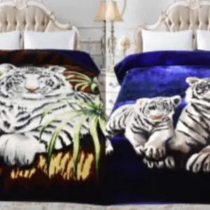 Multi queen animal design reversible blanket