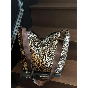 Fashion Leopard Print Shoulder Bag, Large Capacity Tote Bag for Women, Casual Trendy Versatile High-quality Daily Commuting Bag, Girl Fashionable Shopping Bag