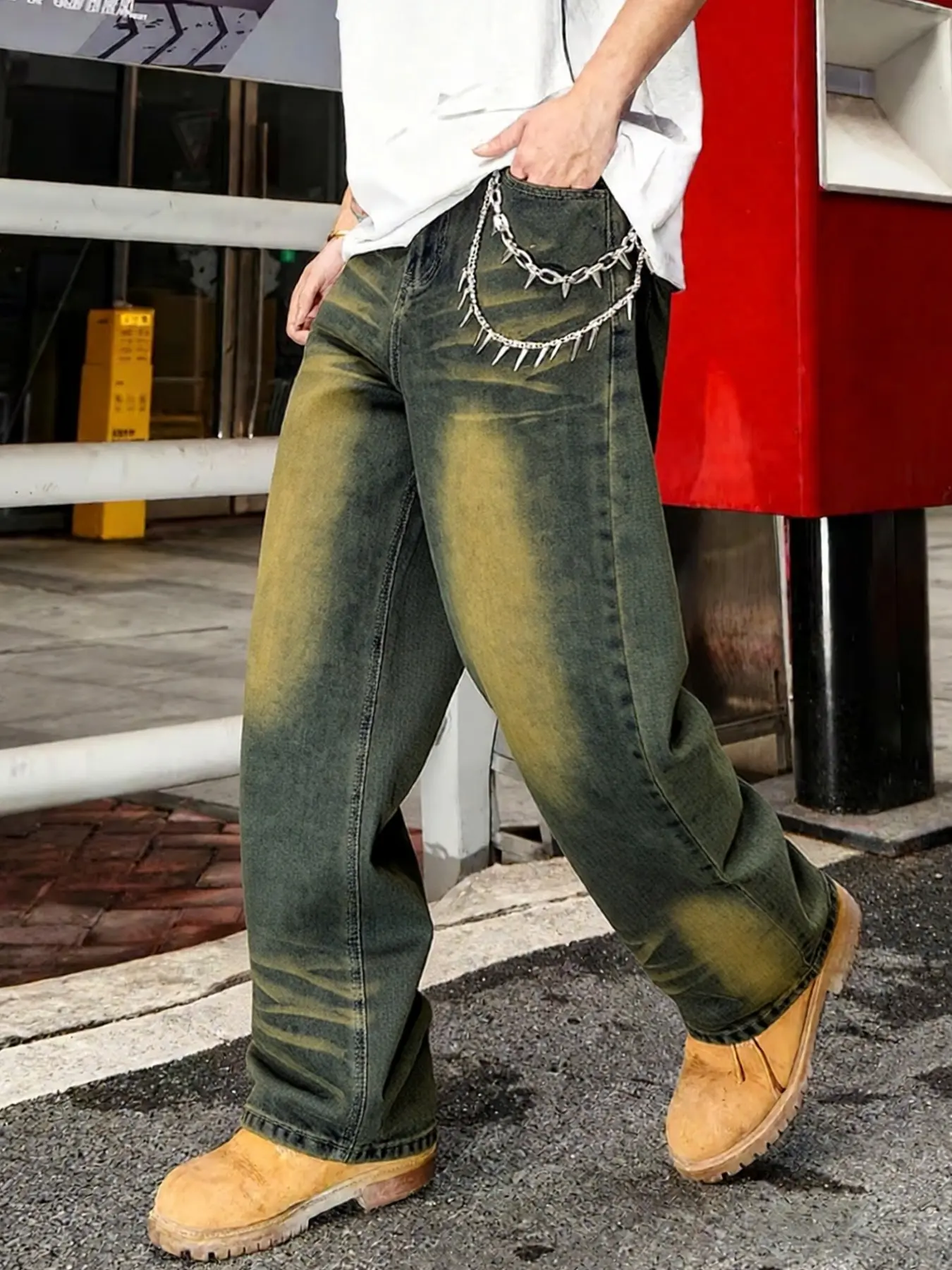 Four-season men's classic vintage washed and distressed loose-fitting wide-leg jeans, Plain, non-stretch denim long pants, with a loose fit suitable for daily casual wear, urban gatherings, and weekend styling, Streetwear. A must-have men's long pants