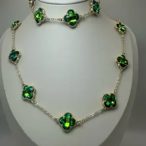 Pink Lucky Clover Necklace Set  Gold Chain Four-Leaf Clover Choker