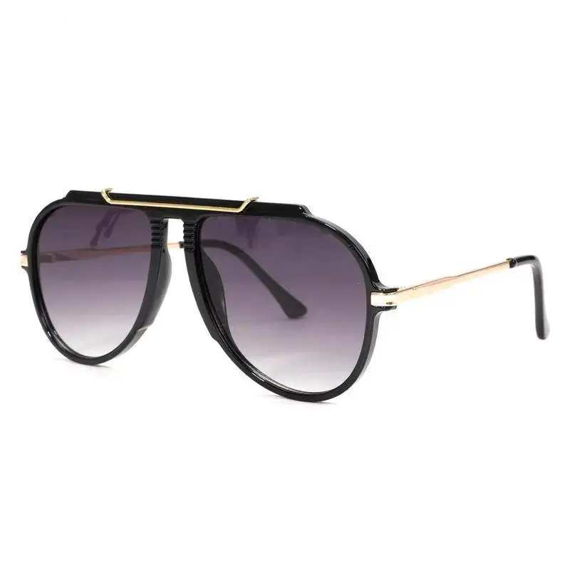 Black frame with double gray plates