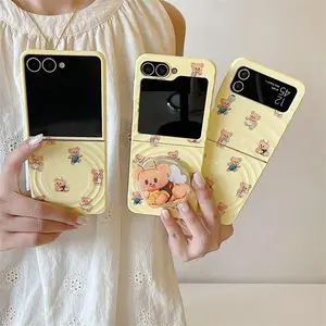 Kawaii Cartoon Bear Magnetic Phone Case For Samsung Galaxy Z Flip 7 6 5 4 3 Flip6 Flip7 Cover with Magsafe Stand Holder Chain
