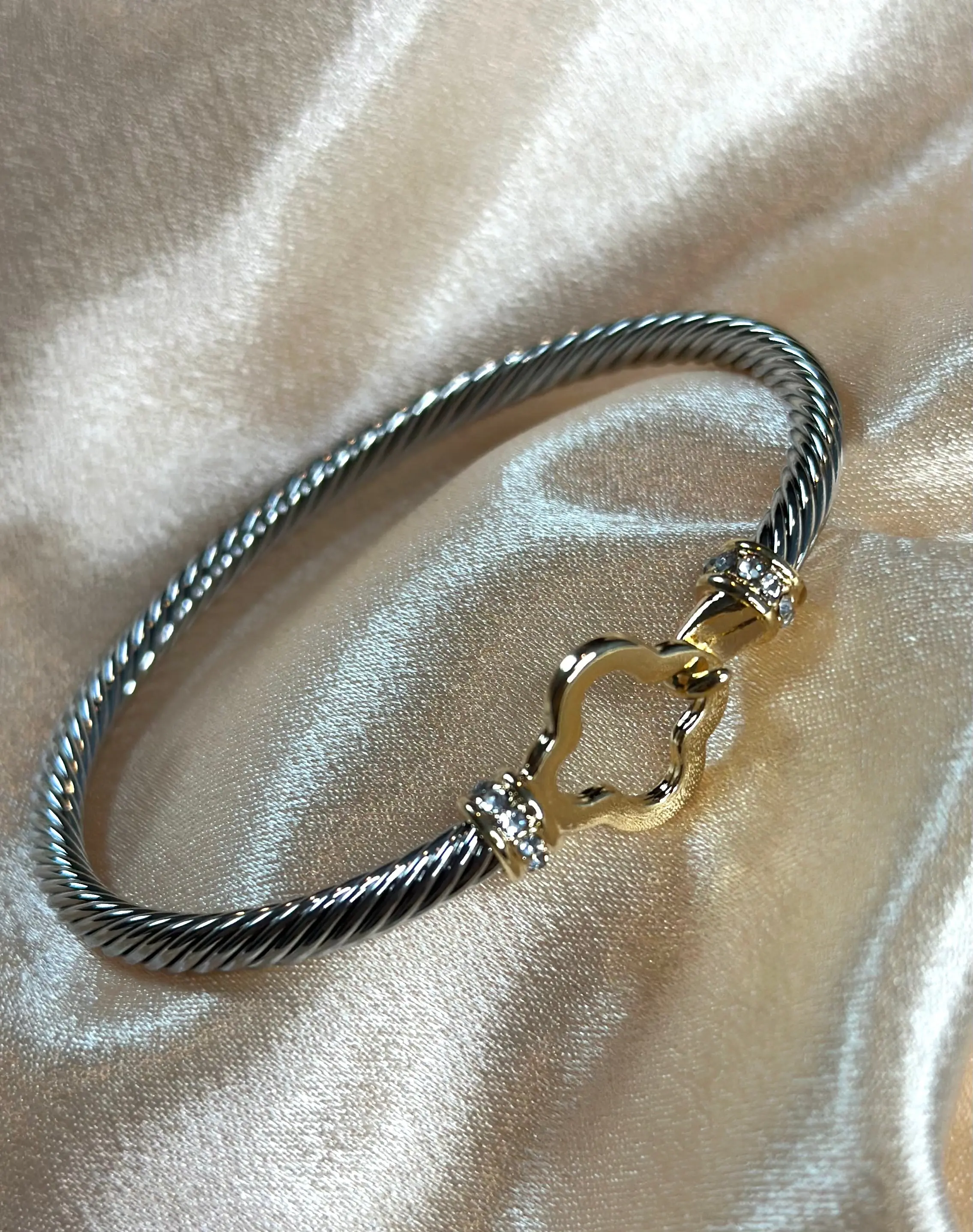 Trinity two two metal bracelet Trinity two two metal bracelet