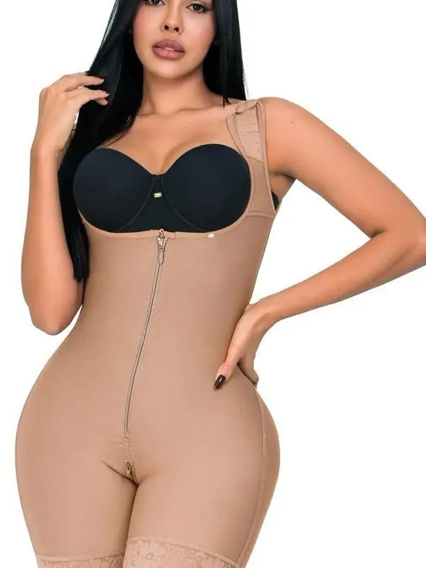 FAJA ULTRAINVISIBLE TRIPLE REALCE SMI7147 Seamless Body Shaper with Zipper Closure for Women Compression Fabric Shapewear Womenswear Clothes Minimalist