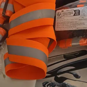 Adjustable Reflective Vest, High-Visibility Safety Vest for Cycling, Night Running, Construction and Outdoor Sports, 1 Count