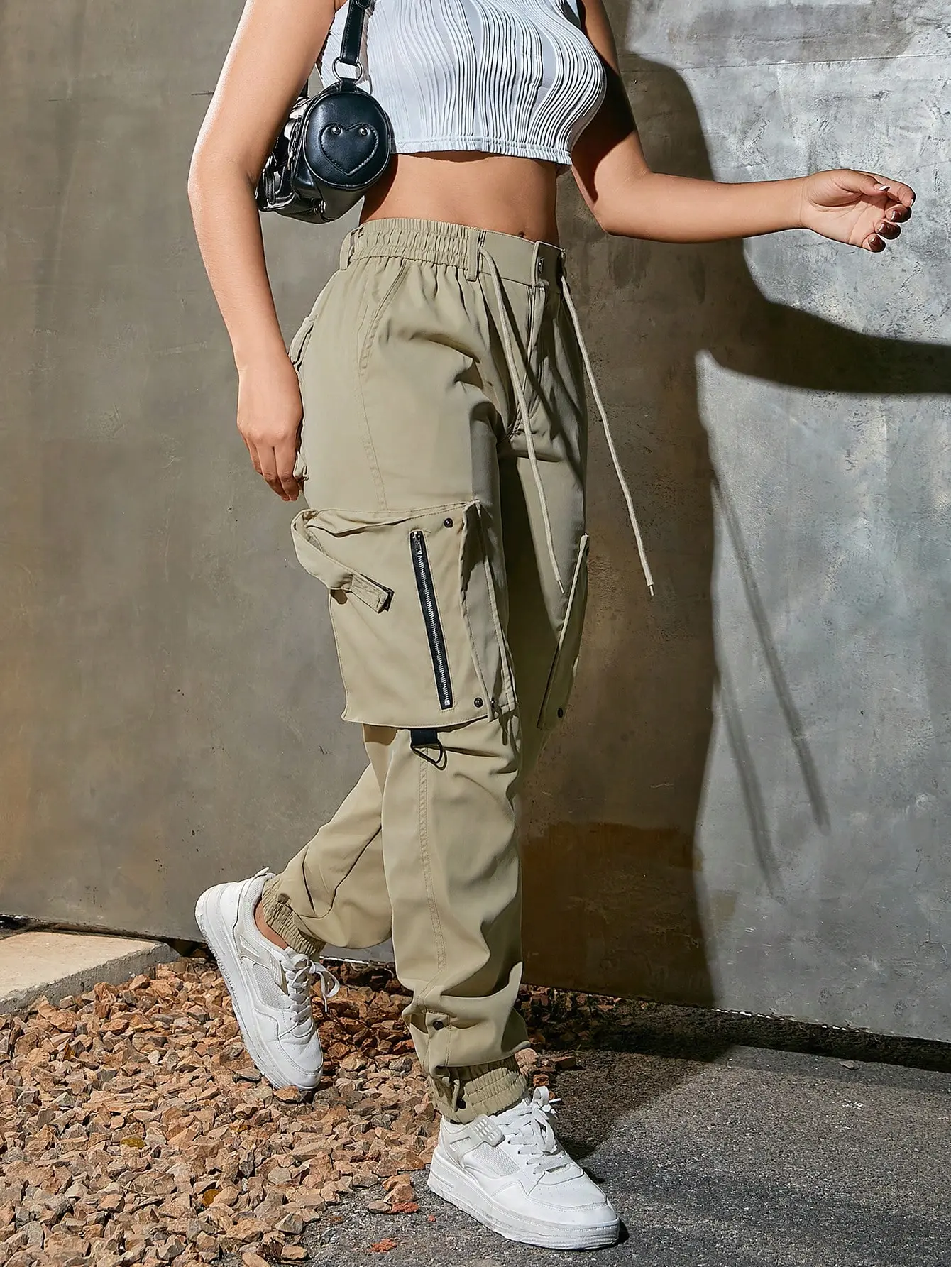 Apperloth Studio Women Multi-pockets Sports Trousers All-seasons Drawstring Cargo Pants