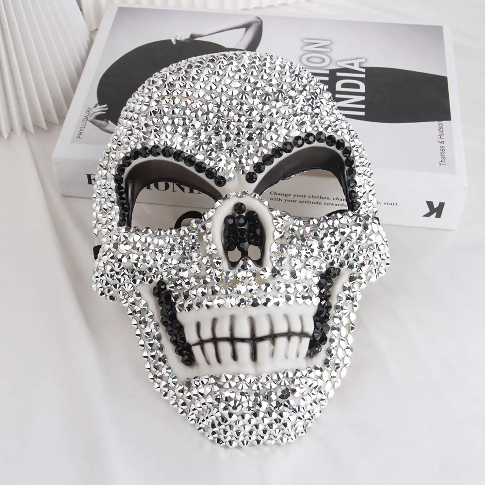 Halloween Skull Mask with Rhinestones, Spooky Party Costume Accessory, Festival Event Supplies, Decorative Face Mask for Halloween Parties, Party Accessories