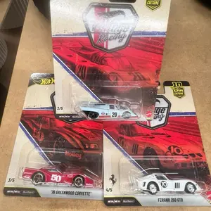 2026 Hot Wheels Vintage Racing Diecast Model Car, Collectible Decor Accessories