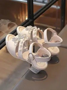 Summer Girls Open Toe Sandals with Rhinestone Bow and Pearl Accents, Sparkly Sandals, Bow Decorated Sandals, Comfortable Slip-On Design with Non-Slip Sole for Princess Style