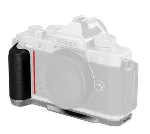 Smallrig 5706 L-Shaped Mount Plate with Silicone Handle for Nikon Z f (Silver)