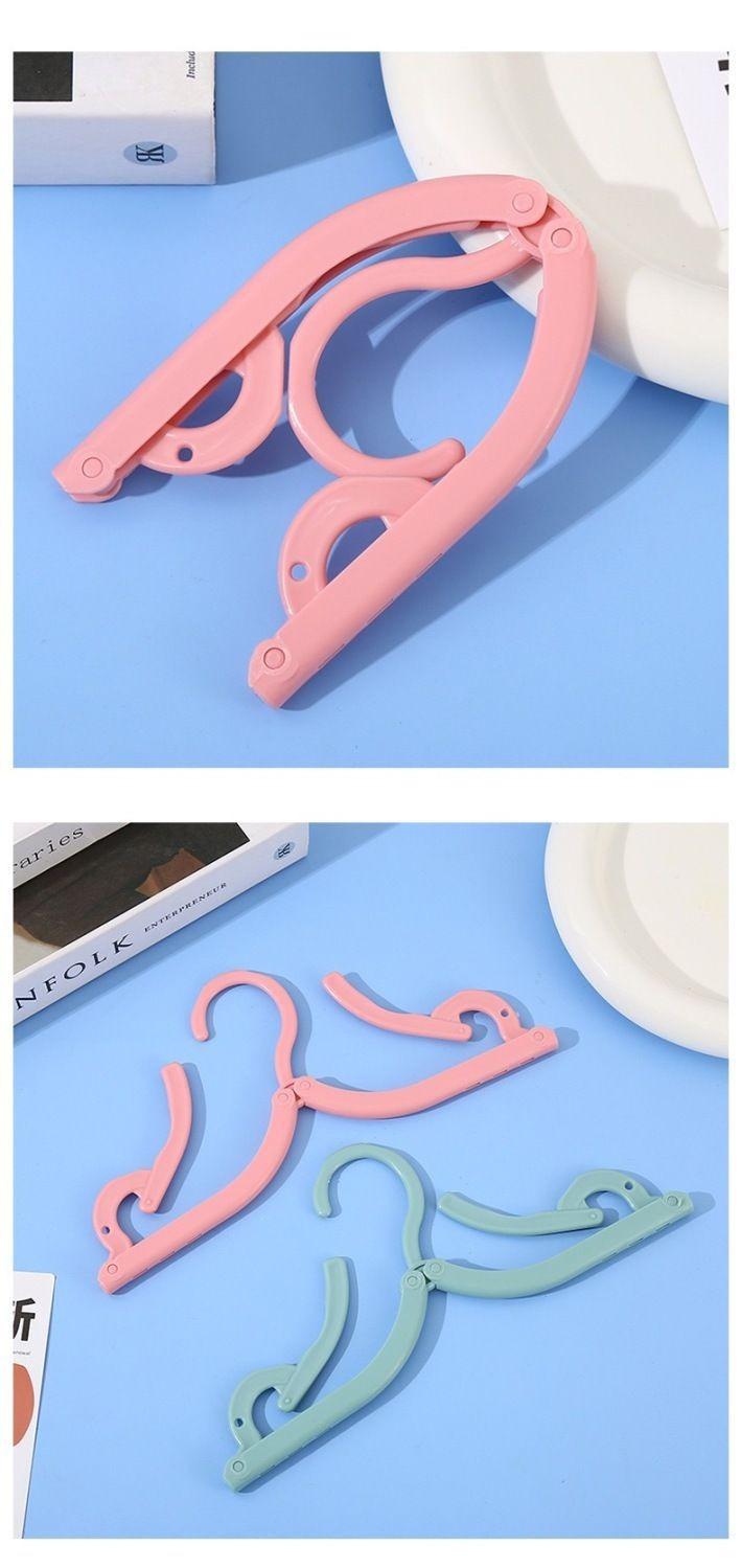 Multifunctional foldable clothes hanger