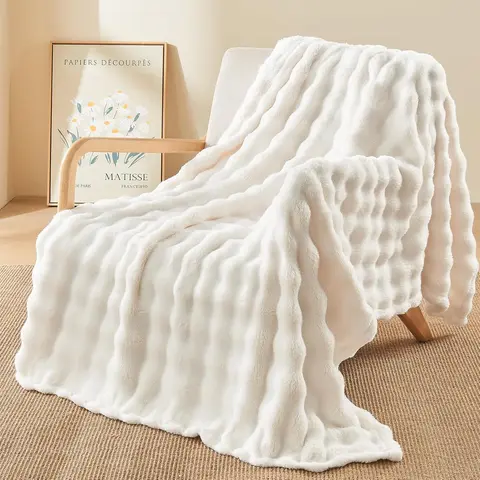 Soft Fleece Throw Blanket, 1 Count Lightweight Warm Cozy Fuzzy Flannel Blanket, Comfy Throw Blanket for Bed Office