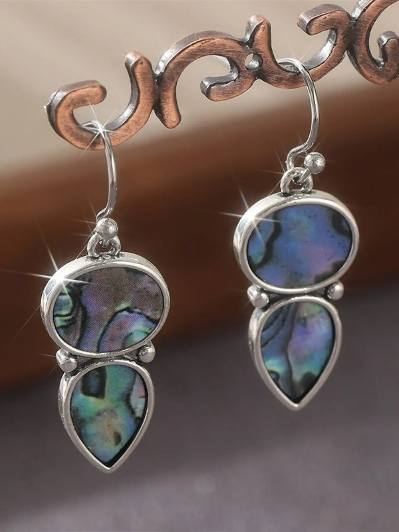 1pair of Dazzling Geometric Teardrop-shaped Copper Earrings, Silvery Color Retro Art Earrings, and Elegant Ethnic Accessories for Women, Boho Style Stylish Jewelry