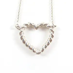 Pre-owned Tiffany & Co. Sterling Silver 925 (Ag925) Small Leather Goods Tiffany&Co. Heart Twist 925 Necklace