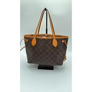 Pre-owned Louis Vuitton Leather Luxury Bags & Accessories Monogram Neverfull PM Date Code: TH4097. Entrupy ID: GB96R3X. CHICAGO