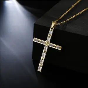 Men's Iced Out Geometric Cross Pendant Necklace, Exquisite Trendy Creative Costume Jewelry Necklace, Sports & Outdoor Accessory for Enthusiasts