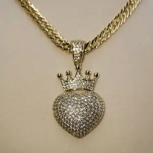 181 - Corazón Corona Diamantado 14k Gold Plated