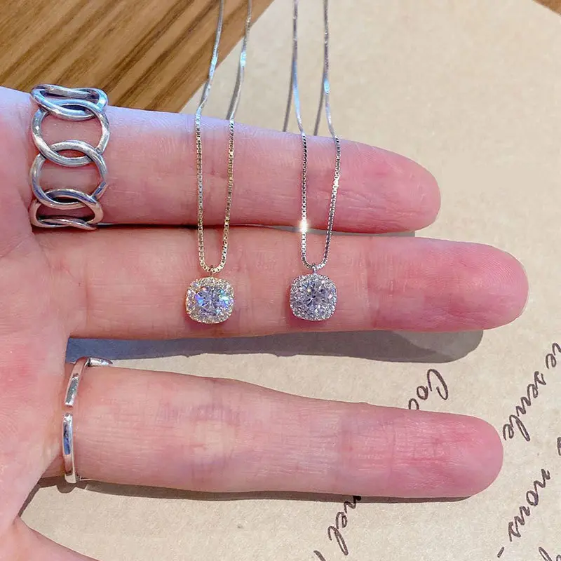High-end Small Diamond Necklace