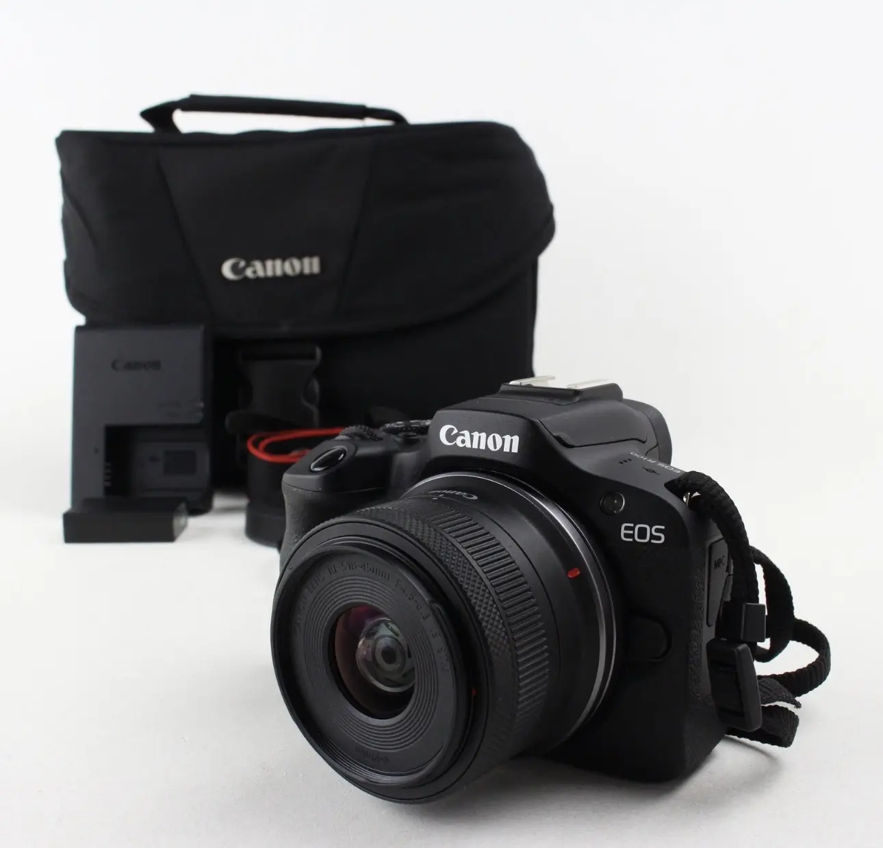 EOS R100 Mirrorless Camera with 18-45 STM Lens EOS R100 Mirrorless Camera with 18-45 STM Lens
