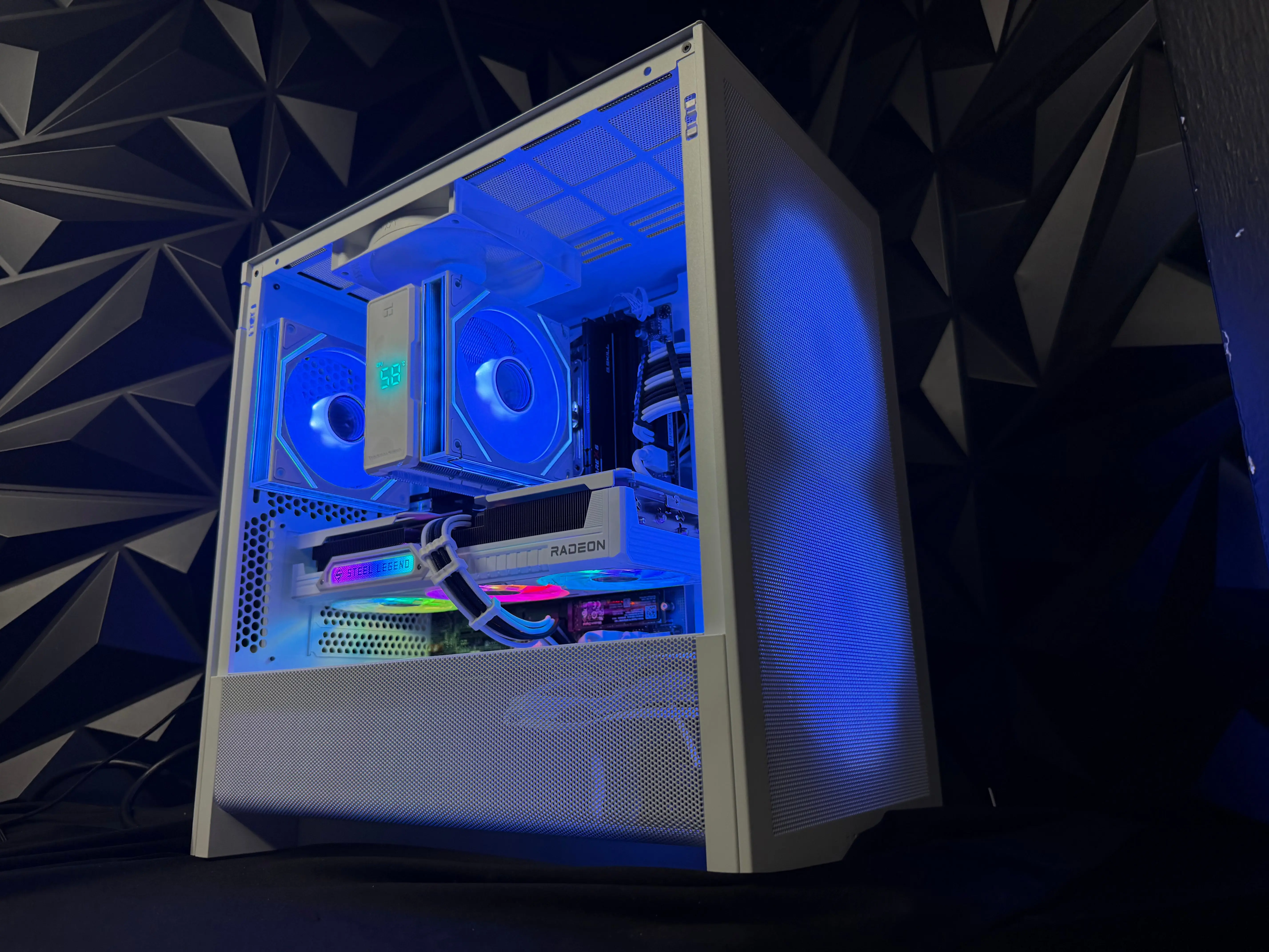 ⚪⚫⚡ MID YANG BANG ⚡⚫⚪ Ryzen 5 9600X| RX 9060XT| 16 GB DDR5| 1.25 TB NVMe| 650W PSU