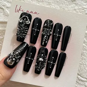 10 PCS Handmade 3D Silver Color Skull Press On Nails, Halloween Witch Armor Gothic Fake Nails, Removable False Nails, Long Ballerina Shape, Removable，The set includes 10 fake nails, 1 storage box, 1 acrylic stick, 1 rubbing strip, and 1 jelly sticker.