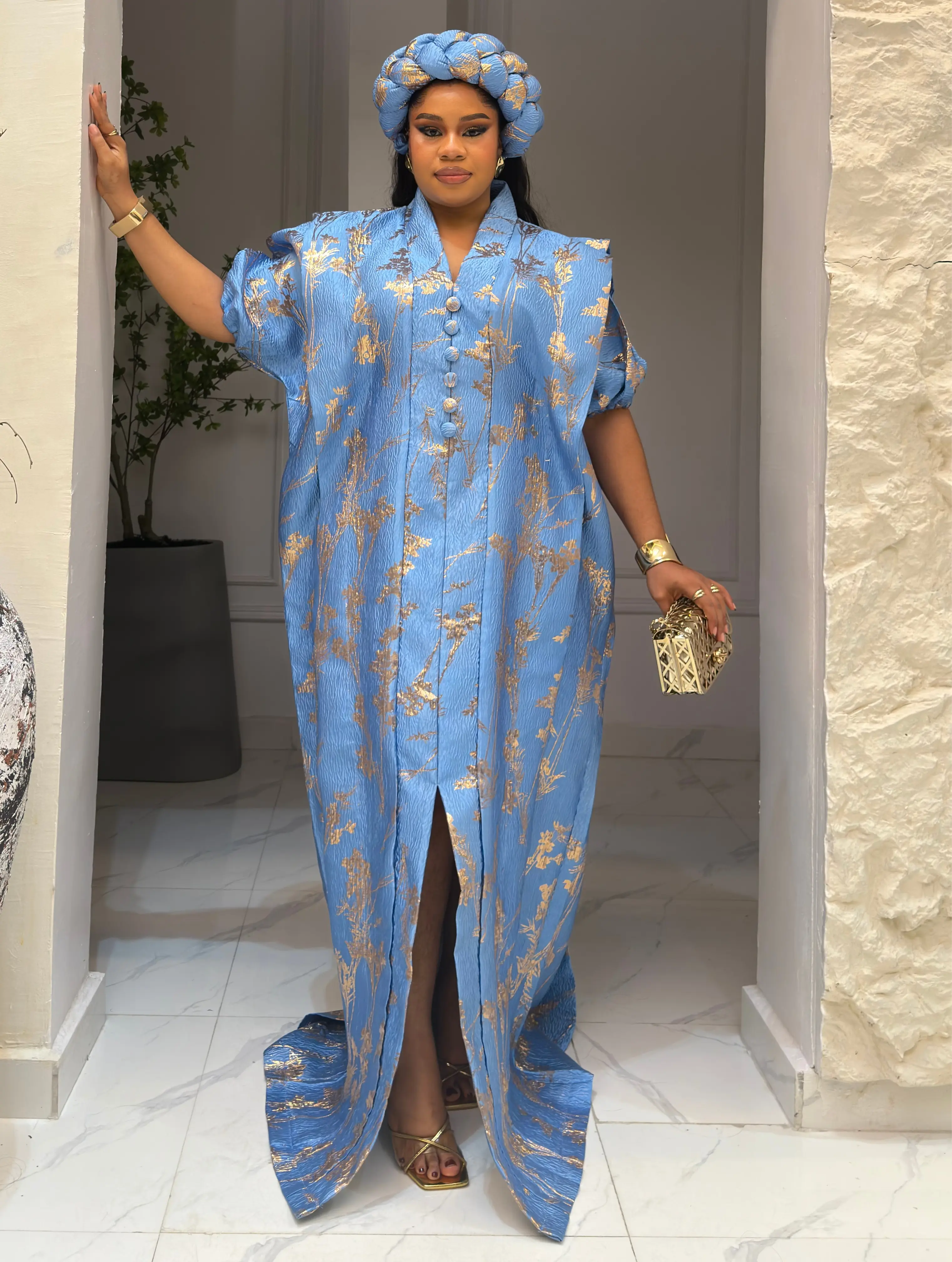 URBAN ROYALTY (POWDER BLUE)