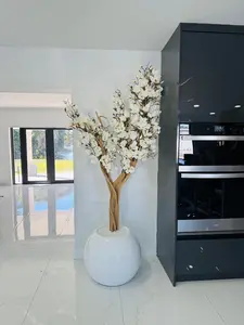 MAGNOLIA TREE IN GLOSSY WHITE GLOBE BASE