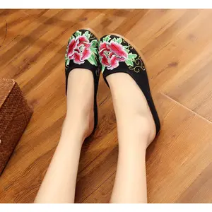 Women's Vintage Chinese-Style Casual Footwear - Soft Linen-Like Textile, Peony Motif Floral Stitching, Low-Heeled Decor Walking Shoes, Wedge-Heeled Slippers