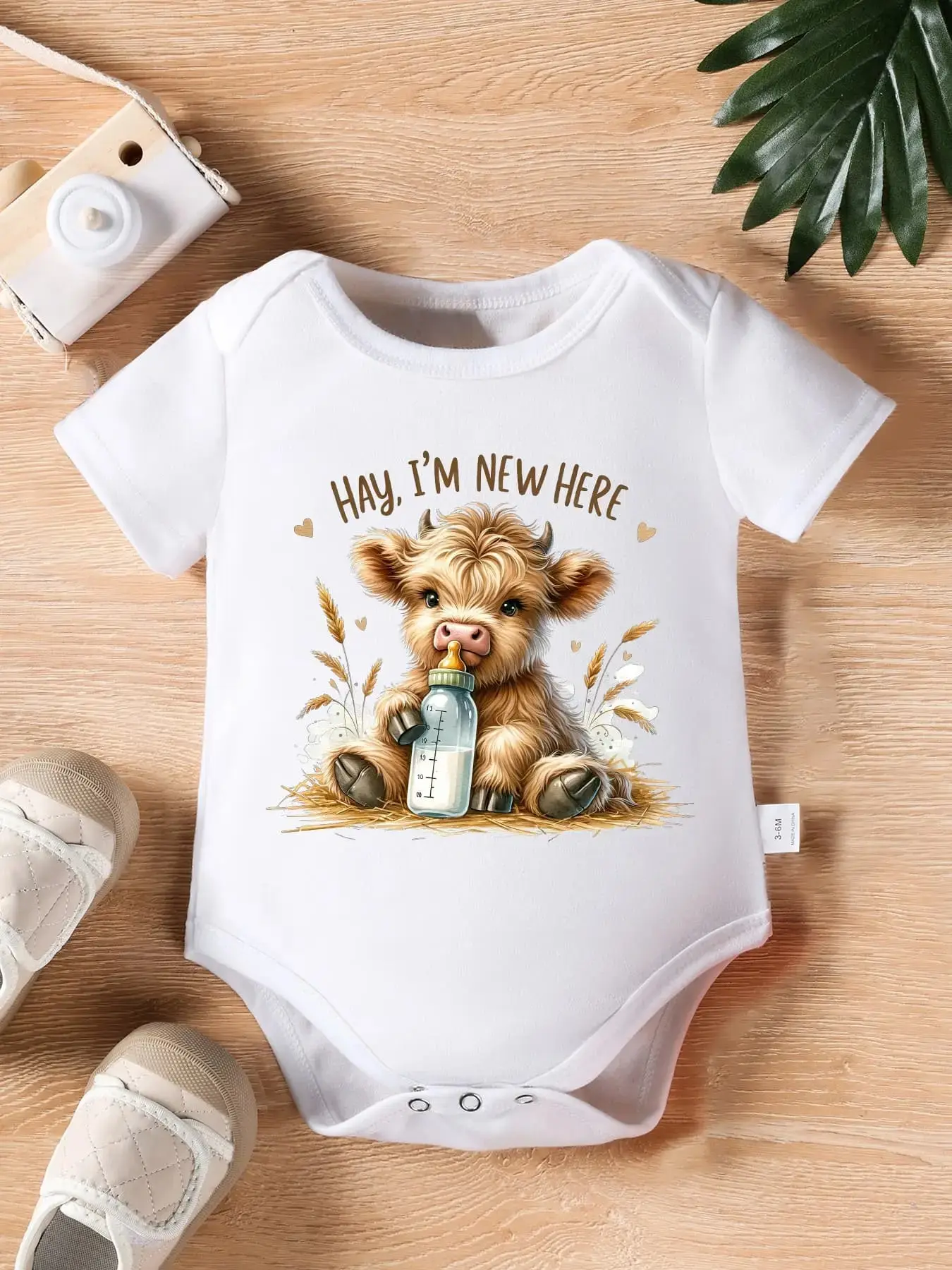 Baby Highland Cow "Hay, I'm New Here" Bodysuit, Cute Farm Animal Newborn Onesie, Soft Infant Casual Outfit