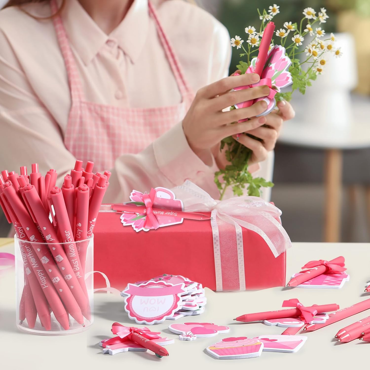 24 Set Mother's Day Sticky Notes and Pens Set Mother's Day Gift Pink Flower Heart Gift Box Bouquet Shaped Self Sticky Notepads Ballpoint Pens for Mothers Day Gift Office Daily Supplies