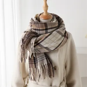 New cashmere classic brown and black plaid warm shawl scarf autumn and winter fashion atmosphere versatile fringed scarf