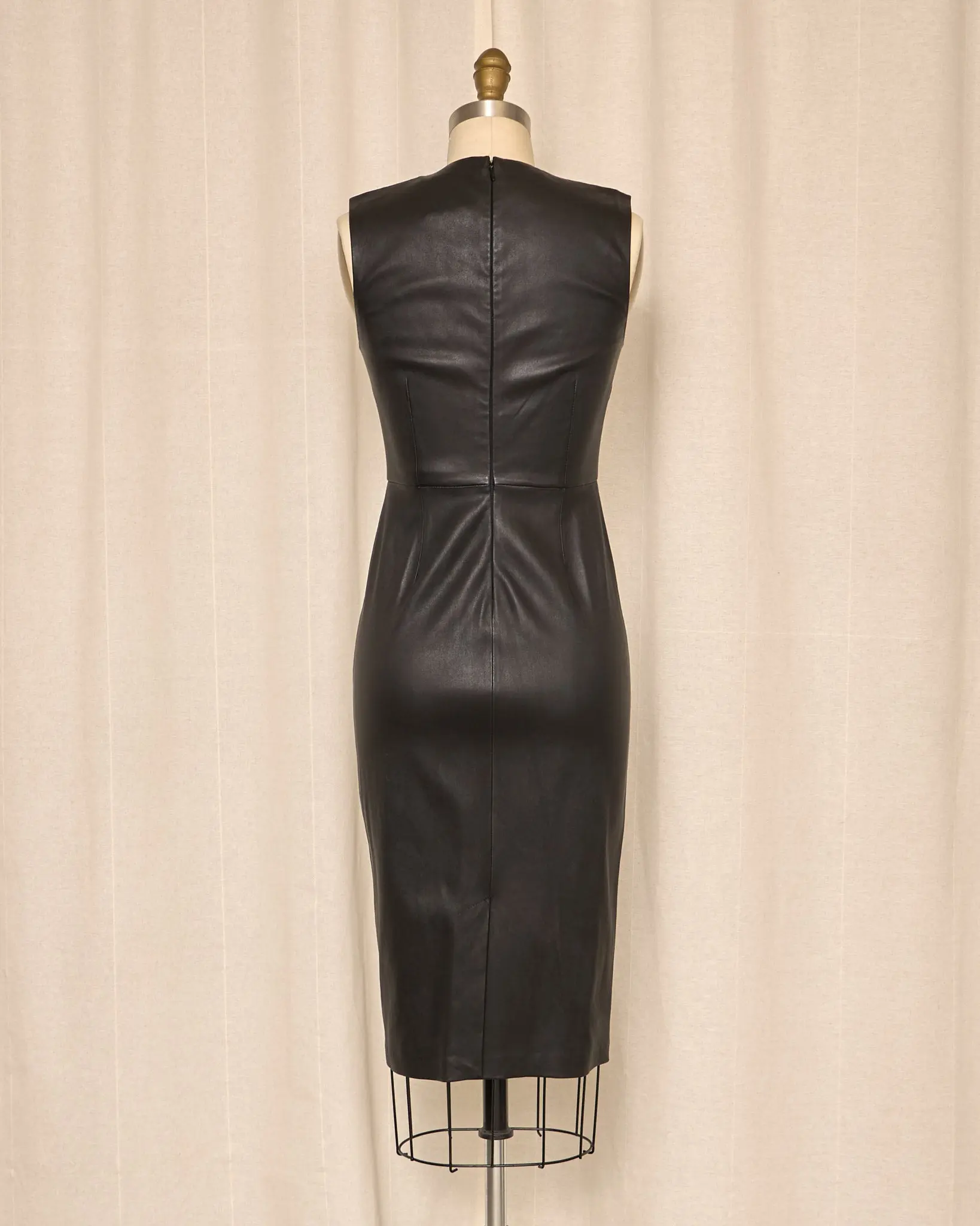 black and white dress suit MOLLIE PARNIS for SAKS black velvet cocktail party dress, 1960s Rhines –  VINTAGE DRESS CLOSET main image 1