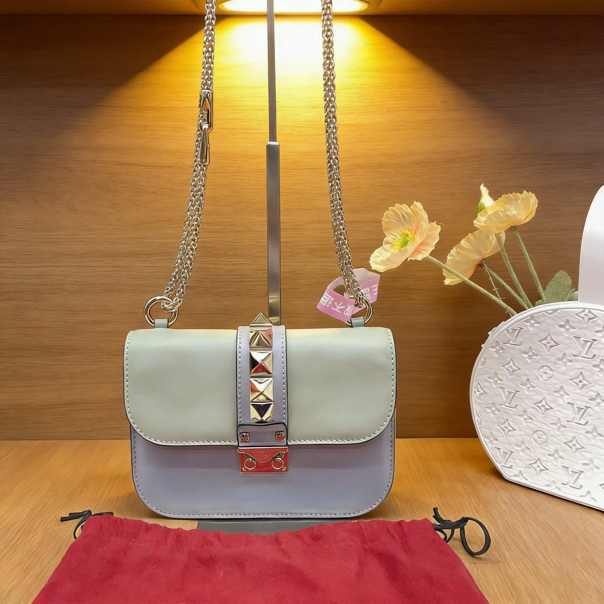 Pre-owned Valentino Leather Shoulder Bag D0521274110