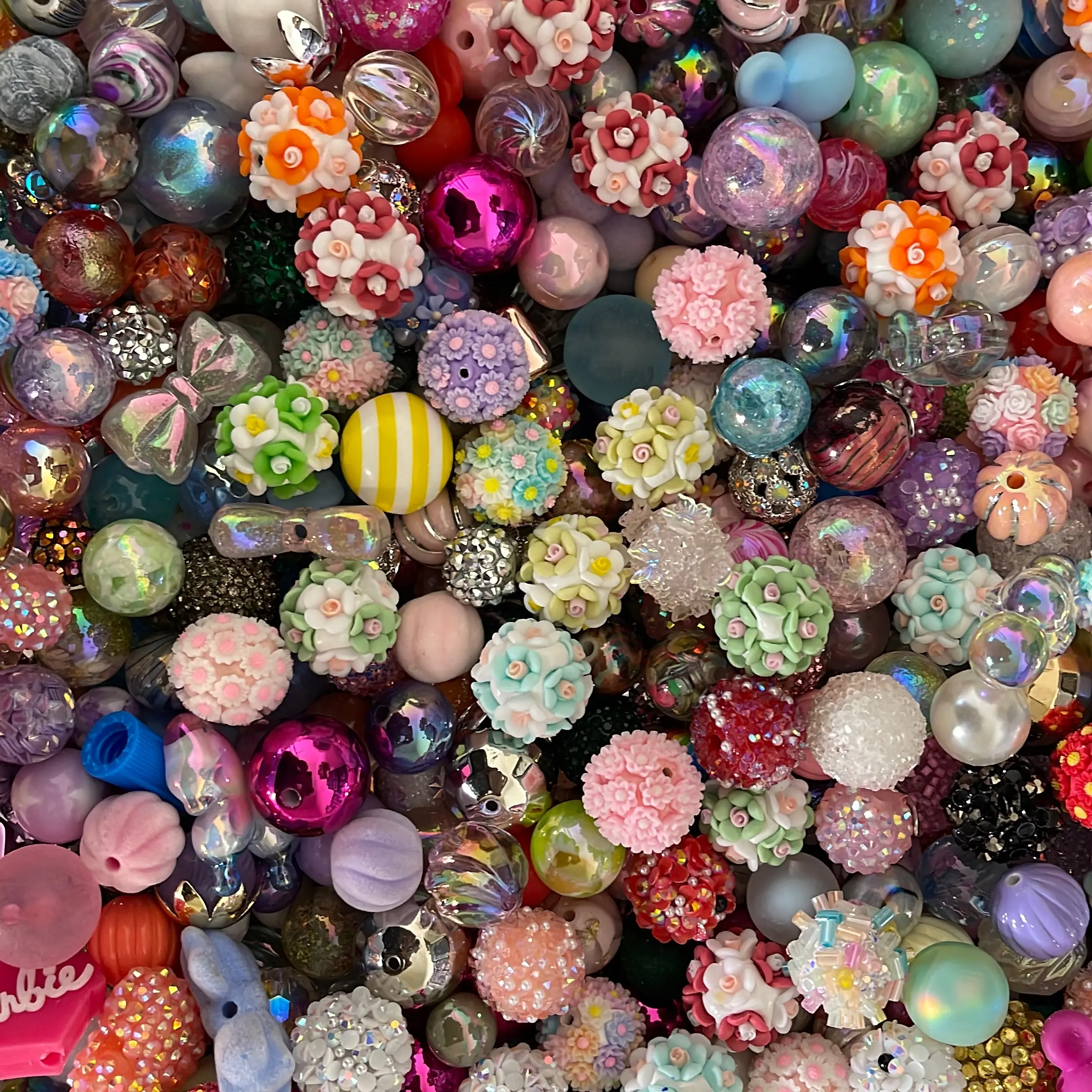 Bead scoops, beaded pens